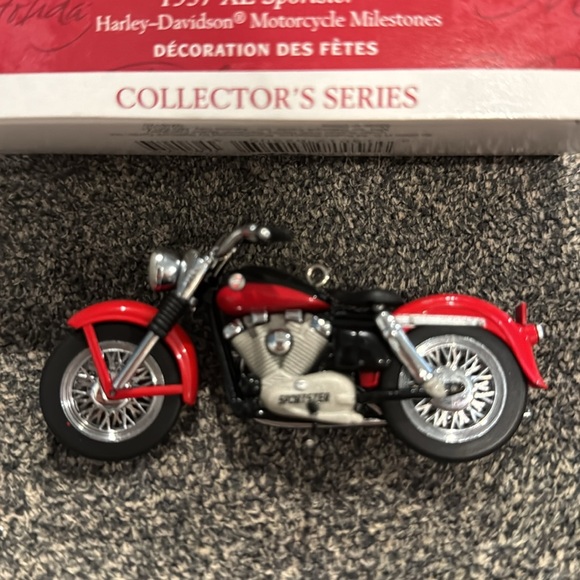 Hallmark 1957 XL sportster Harley Davidson ornament dated 2001 - Picture 2 of 4